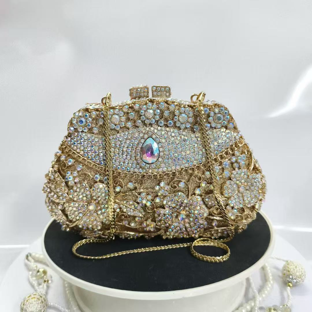 Gold Metal Flower Diamond Even - đánh giá và giá Women Bags Golden